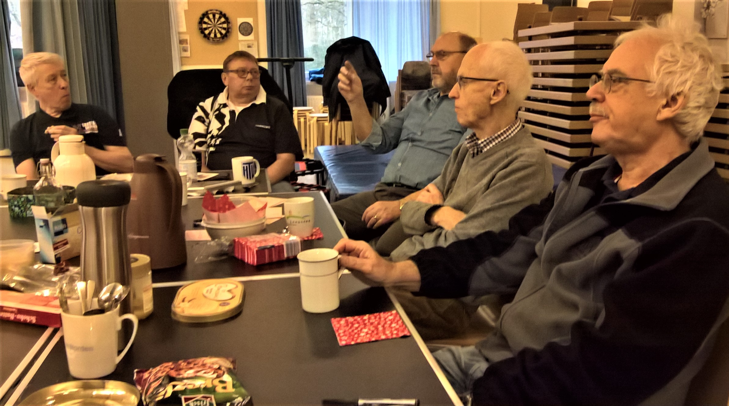 Hundsmühler TV - Helmut Klug gewinnt Weihnachts-Darts ...
